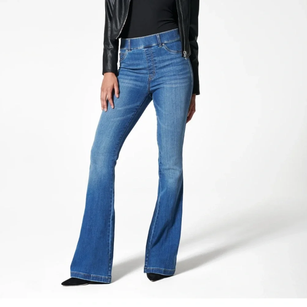 SPANX Flare Wide Leg Vintage Indigo Pull On Jeans Women’s Size Large 34” Inseam - Picture 1 of 16